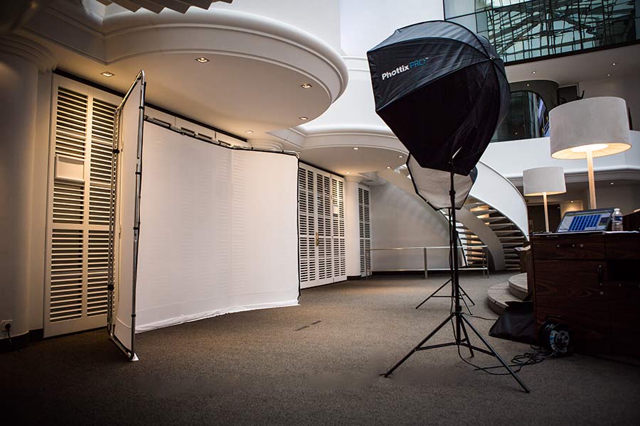 Animation-photo-studio avec impression photographe evenementiel animation Photocall